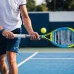 Find et billigt padelbat og kom i form med padeltennis